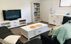 Waikaraka Beach, Spacious & Very Comfortable